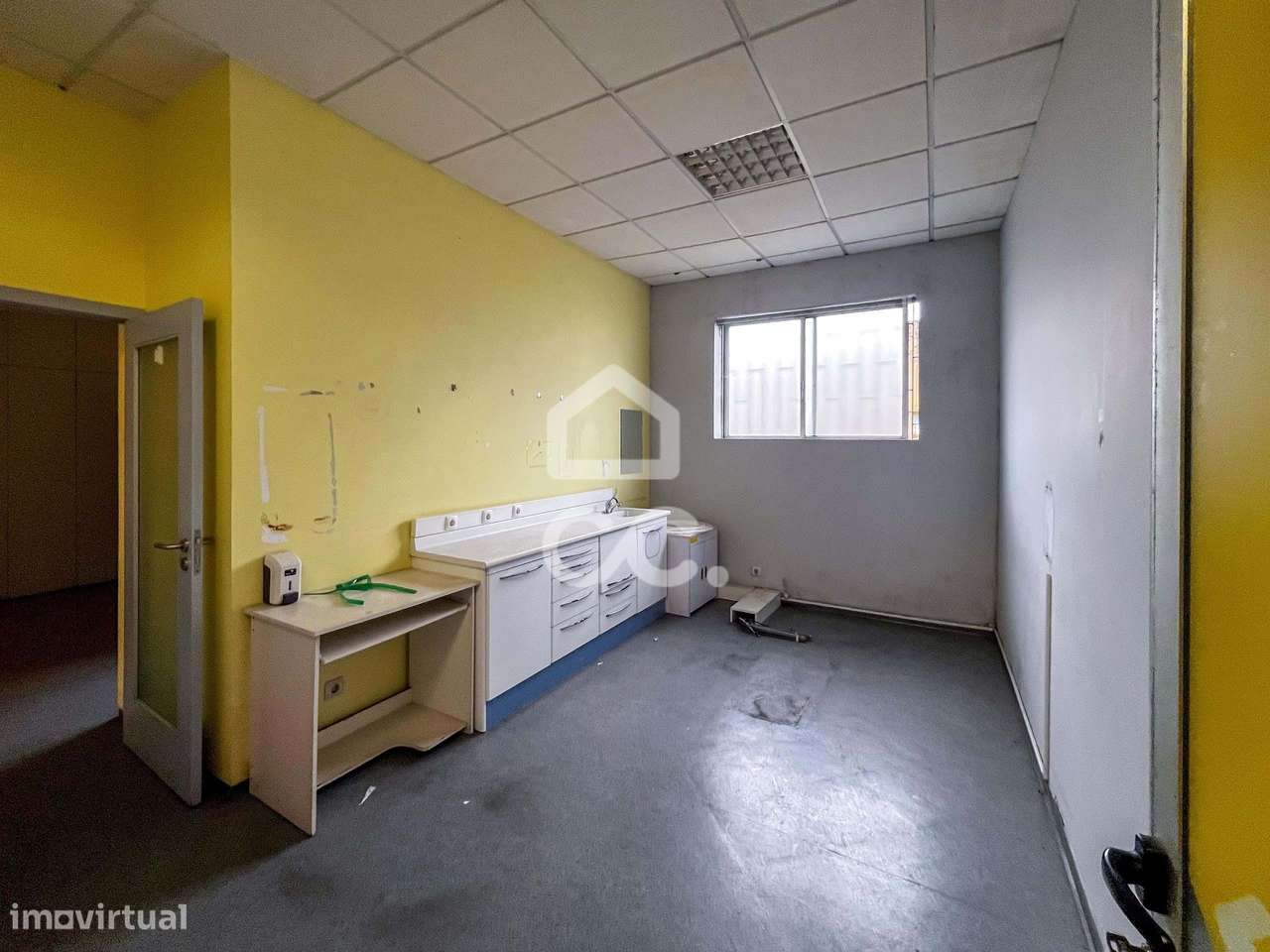 Loja para arrendamento em Pevidem, Selho (S. Jorge) - Guimarães - Grande imagem: 4/11