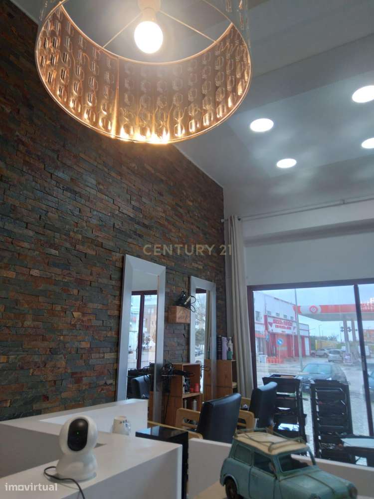 Trespasse de Espaço Comercial – Zona Emblemática da Costa da Caparica-32