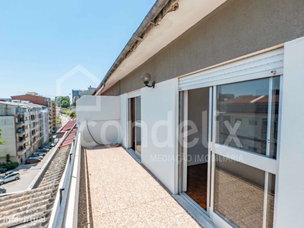 Duplex T6 para venda no Candal, Vila Nova de Gaia-22