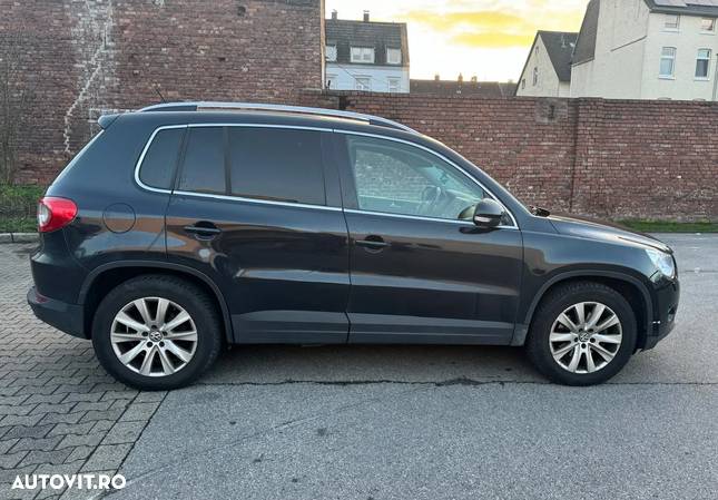 Volkswagen Tiguan 2.0 TDI 4Motion BMT Sport & Style - 9