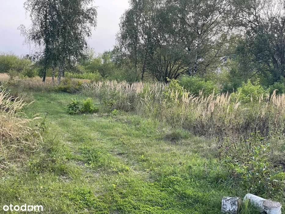 Działka budowlana 698 m² w Godowie / Malczewie - spokojna okolica