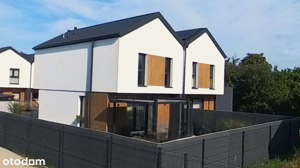 Energooszczędny dom z garażem. Okolice Portu Łódź.-17