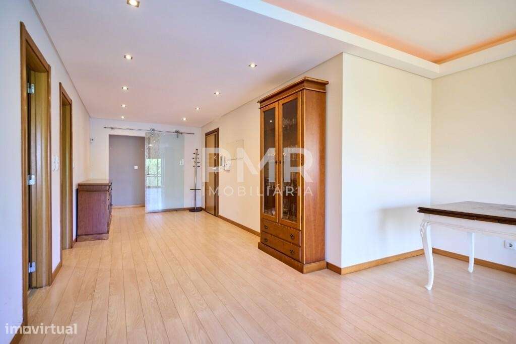Apartamento T3 na Amora-25