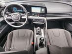 Hyundai Elantra 1.6 Executive - 12