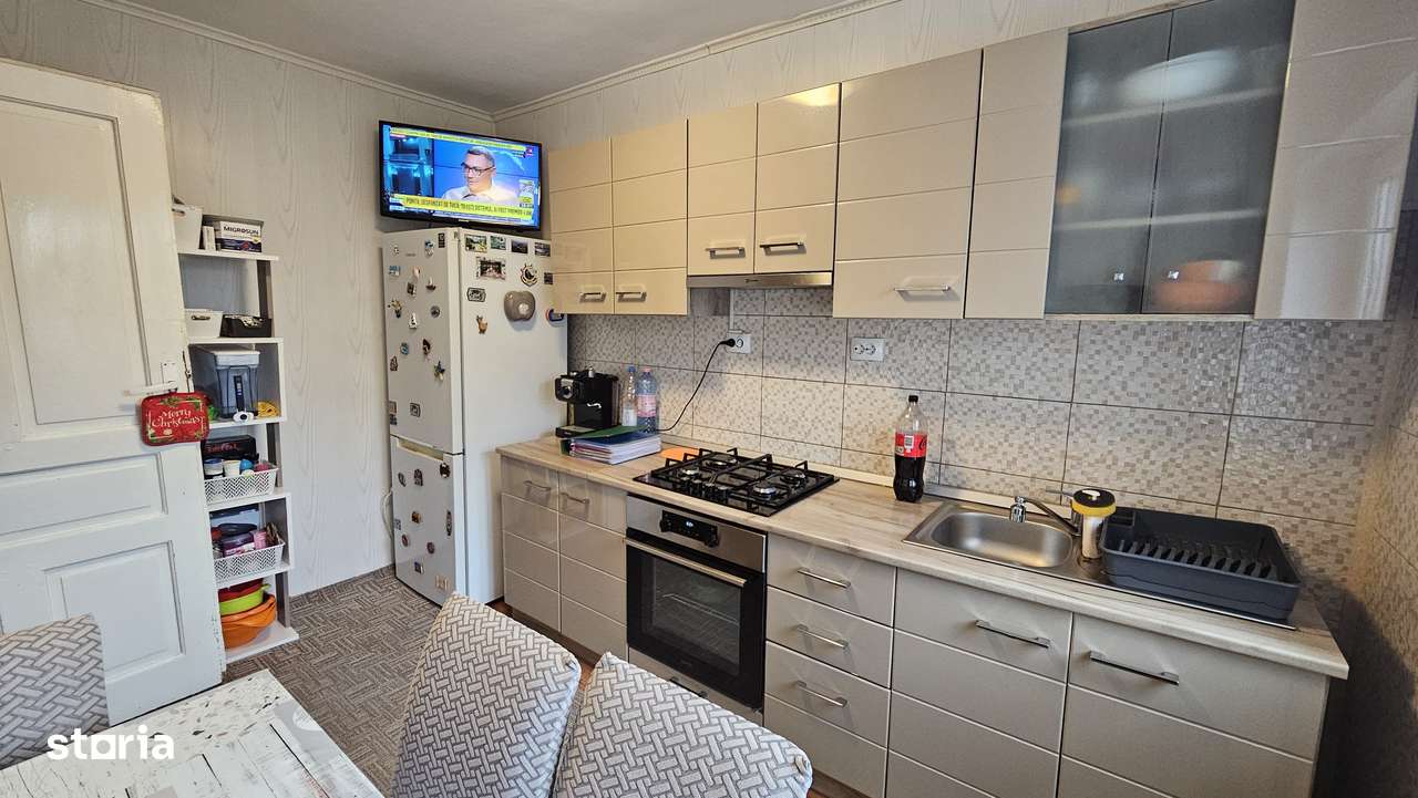 Casa zona Grivitei,singur in curte,ideala investitie,265000 Euro.-4