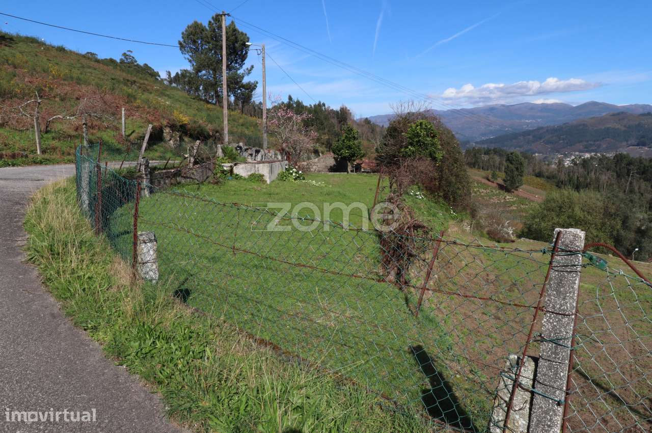 Ruína em Tabaçô, Arcos de Valdevez - Grande imagem: 5/17