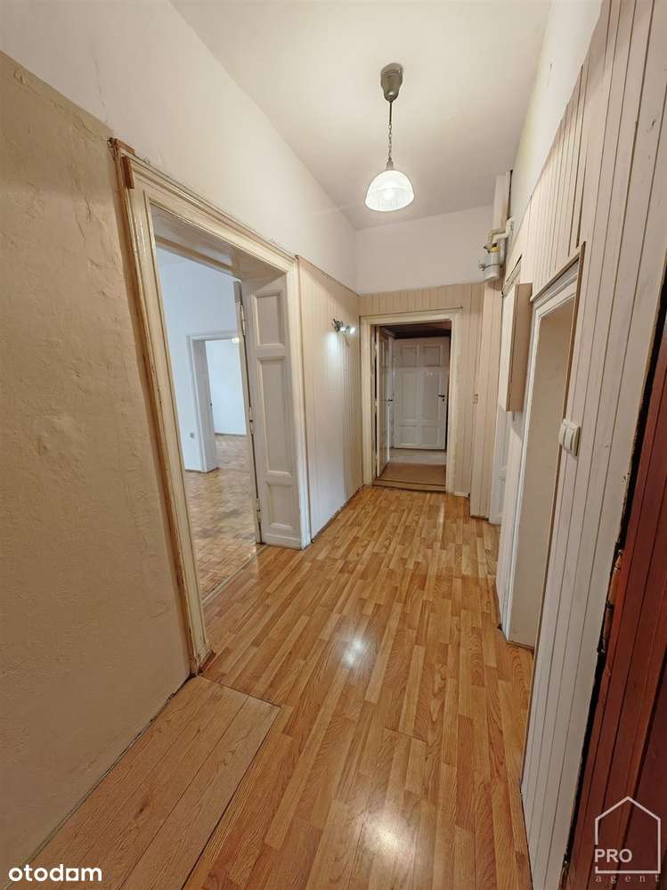 Lokal w zabytkowej kamienicy przy Parku Chopina-4