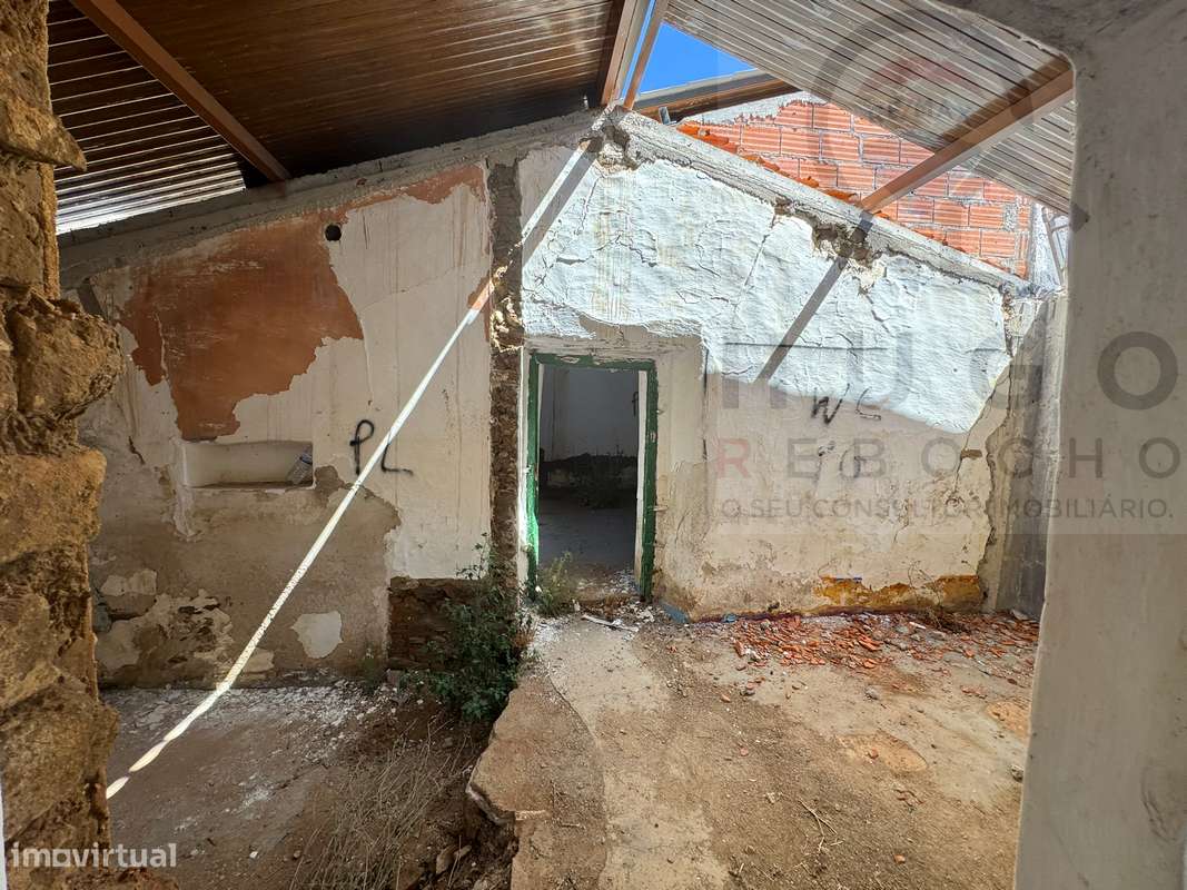 Quinta com 3000m² em Nossa Senhora de Machede-9
