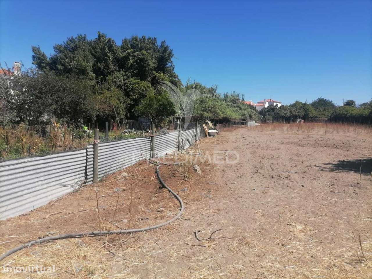 Terreno - Grande imagem: 2/6