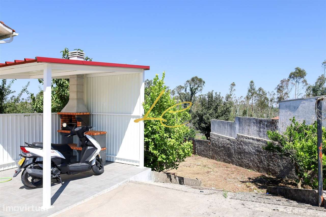 Moradia T2 Venda em Santiago e São Simão de Litém e Albergaria dos Doz-5