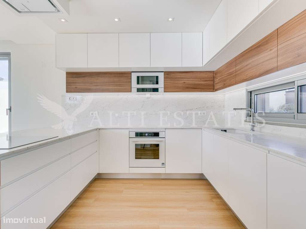 Moradia Contemporânea T4 com Acabamentos Premium e Vista 360º em Mu...-8