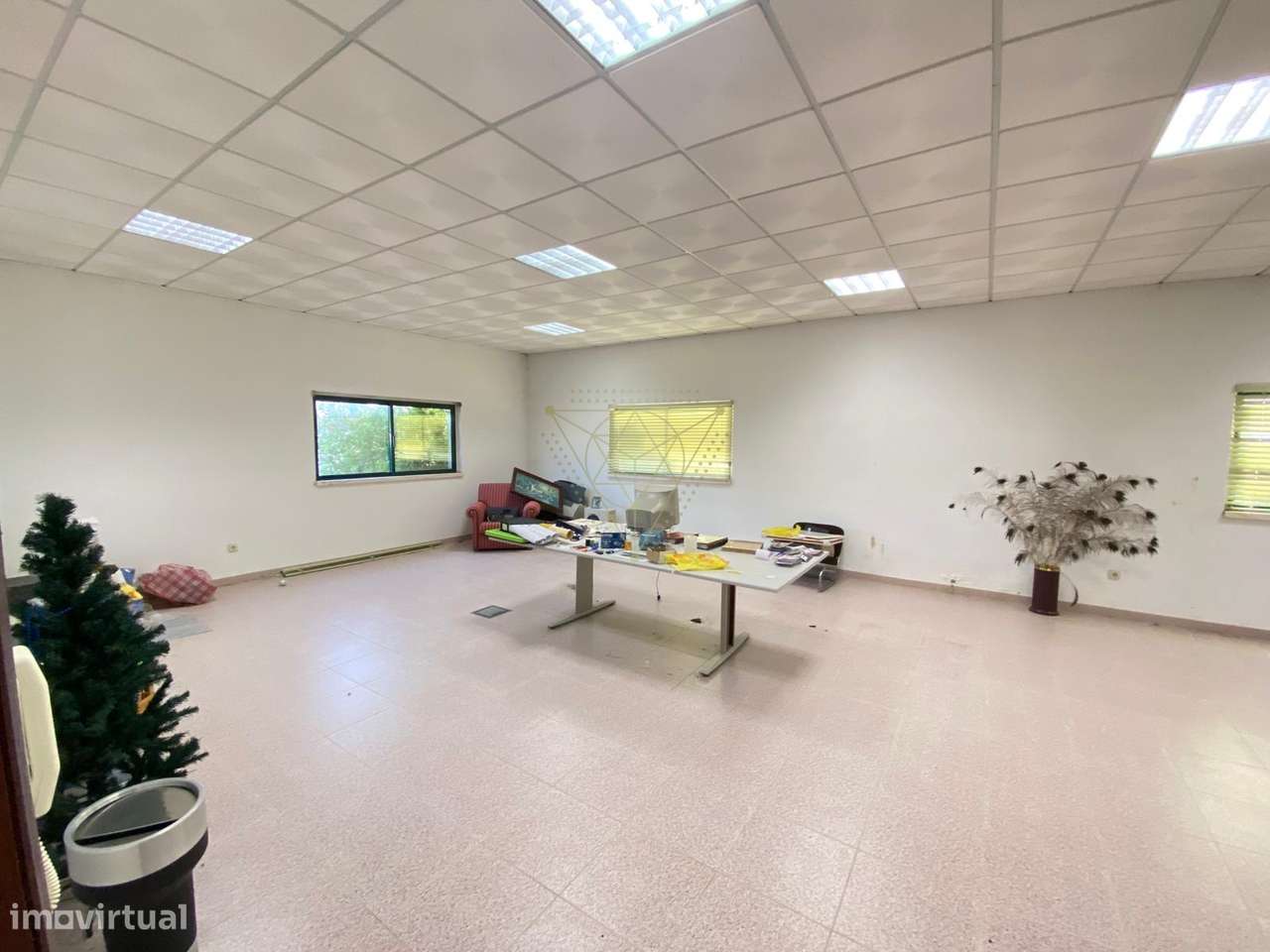 Armazém  Venda em Biscainho,Coruche-17