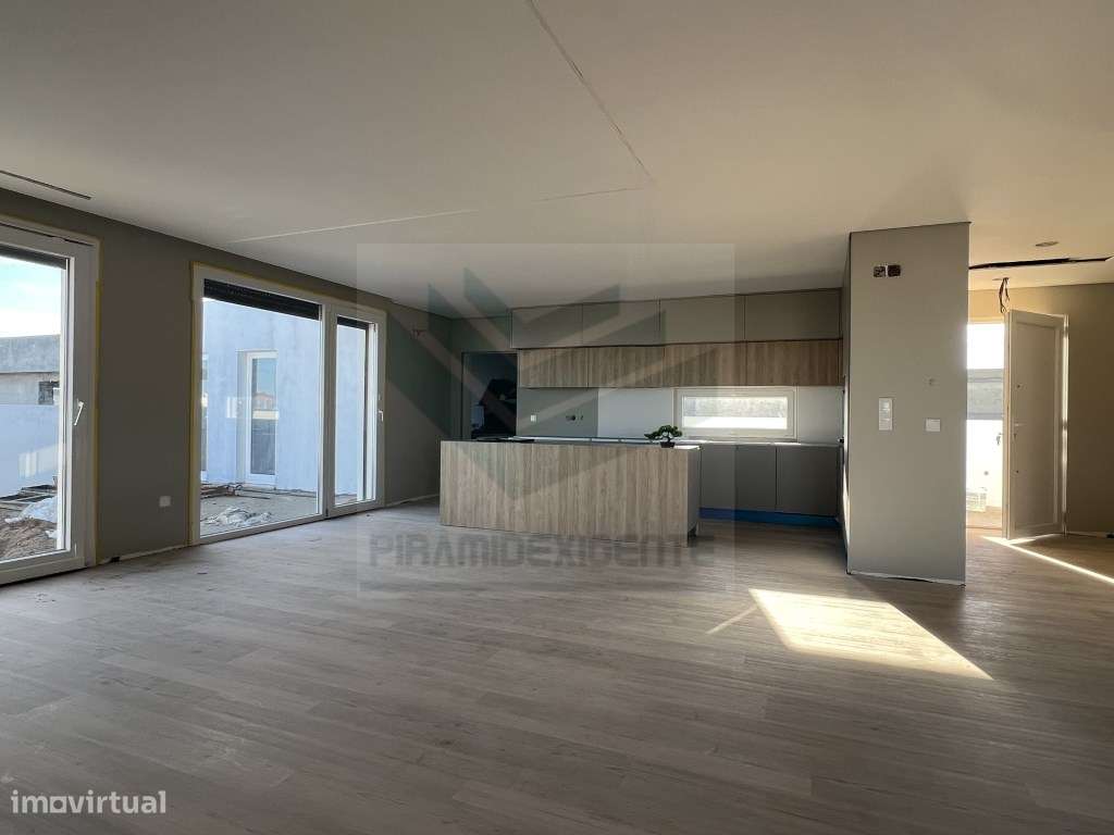 Moradia Isolada Quase Pronta! Garagem, Lavandaria, 55m2 - Grande imagem: 5/23