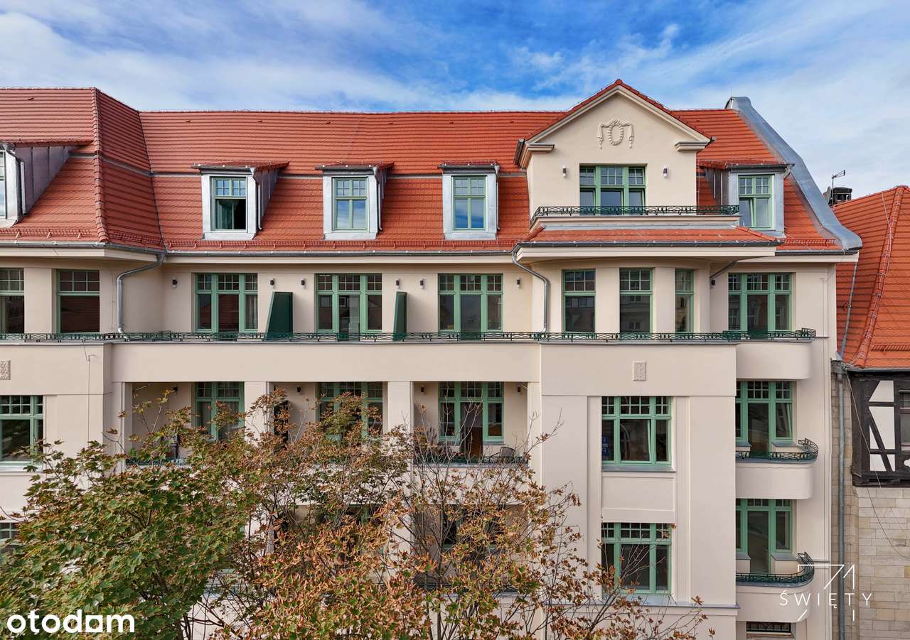 odrestaurowana kamienica,  mieszkanie z dwoma balkonami