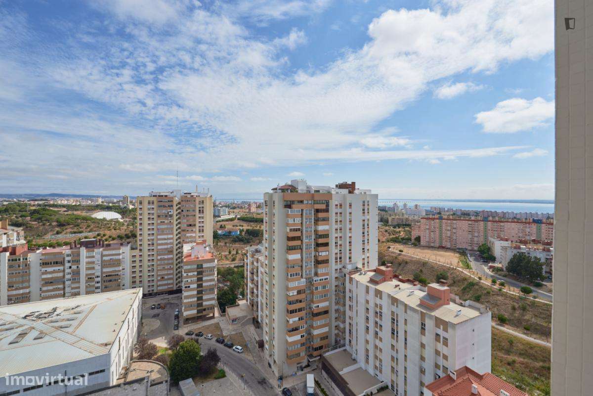 Quarto - localizado em Olaias Lisbon - Grande imagem: 5/8