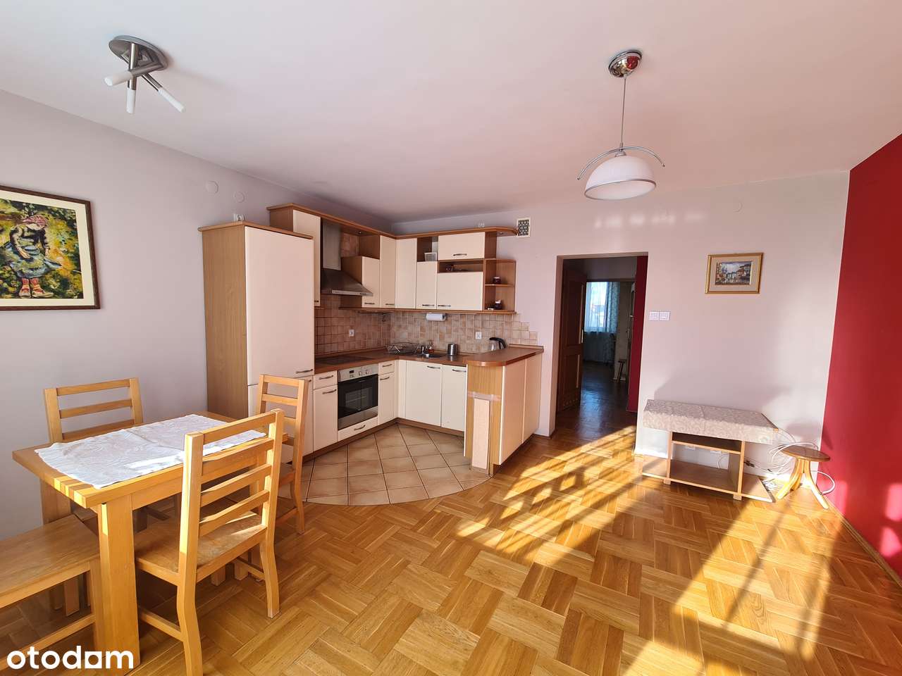 Bronowice - widokowe z balkonem i komórką lokatorską. Teren ogrodzony-0