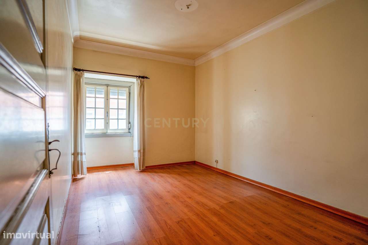 Apartamento T3 no centro das Caldas da Rainha-20