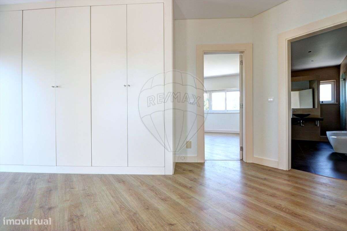 Moradia T4 para venda-18