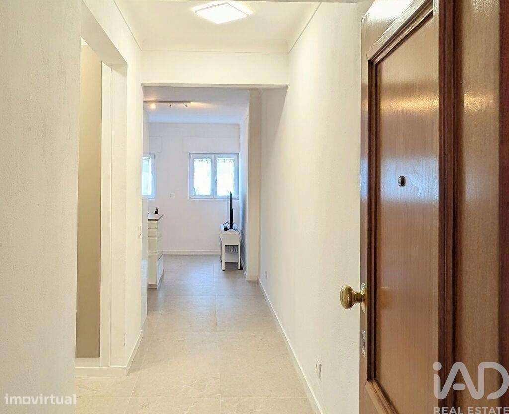 Apartamento T2 em Ferragudo de 75 m2 - Grande imagem: 2/31