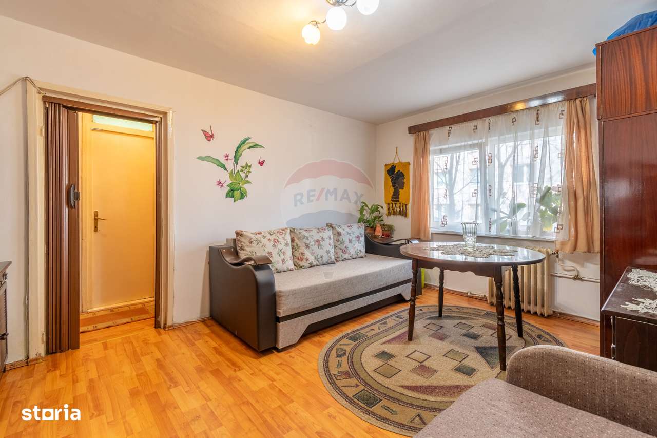 Apartament cu 2 camere de vanzare pe Str.Jean Jaures Nr.12, 43mp-0