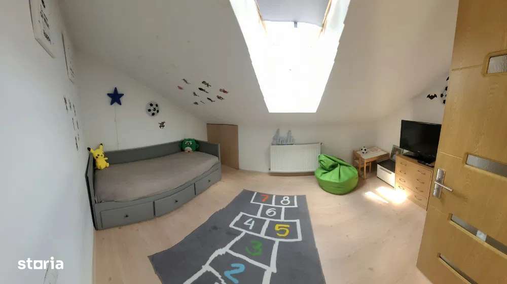 Apartament 4 camere, cu scara interioara pe 2 nivele APAHIDA - Imagine principală: 5/8