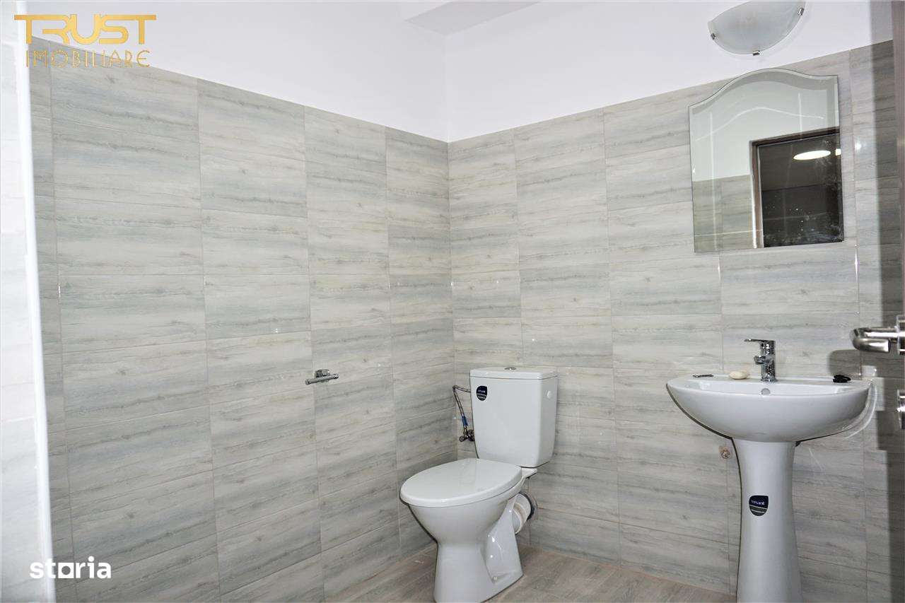 Spatiu comercial 132 mp, ultracentral, zona pietonal - Imagine principală: 4/12
