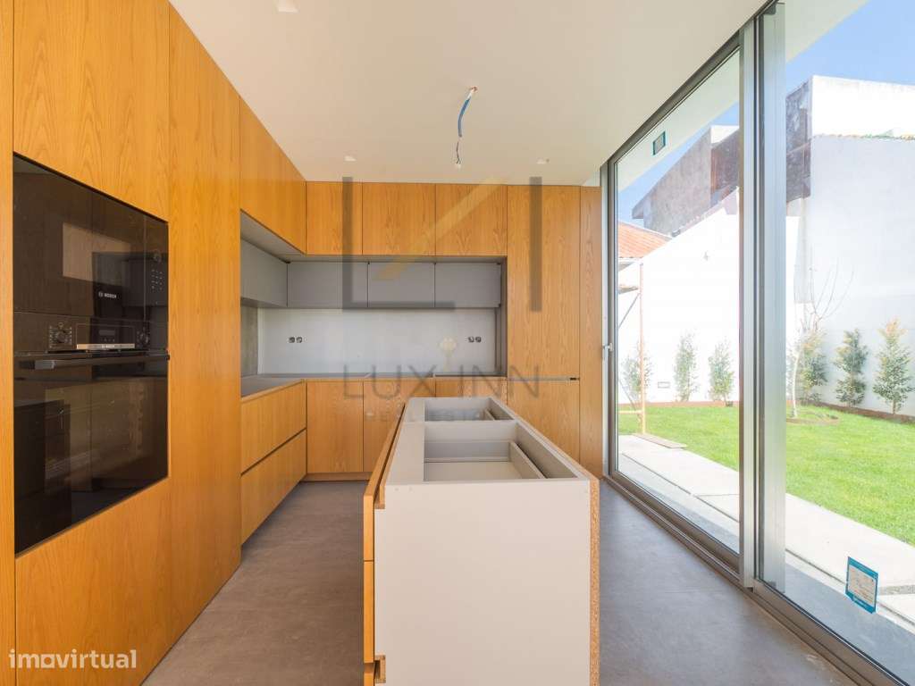 Moradia T4 em São Domingos de Rana-16