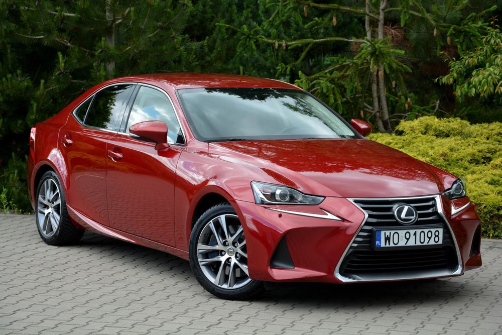 Lexus IS III (2013-) 200t / 300 Prestige 2018