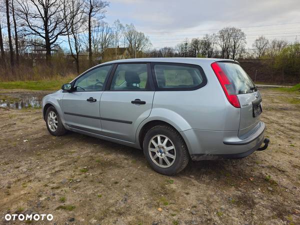 Ford Focus 1.6 Comfort - 4