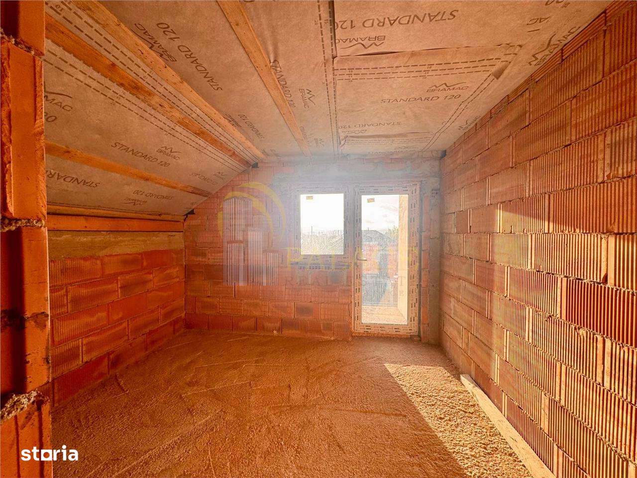 Casa individuala cu garaj si subsol 5 camere Vorovesti-5