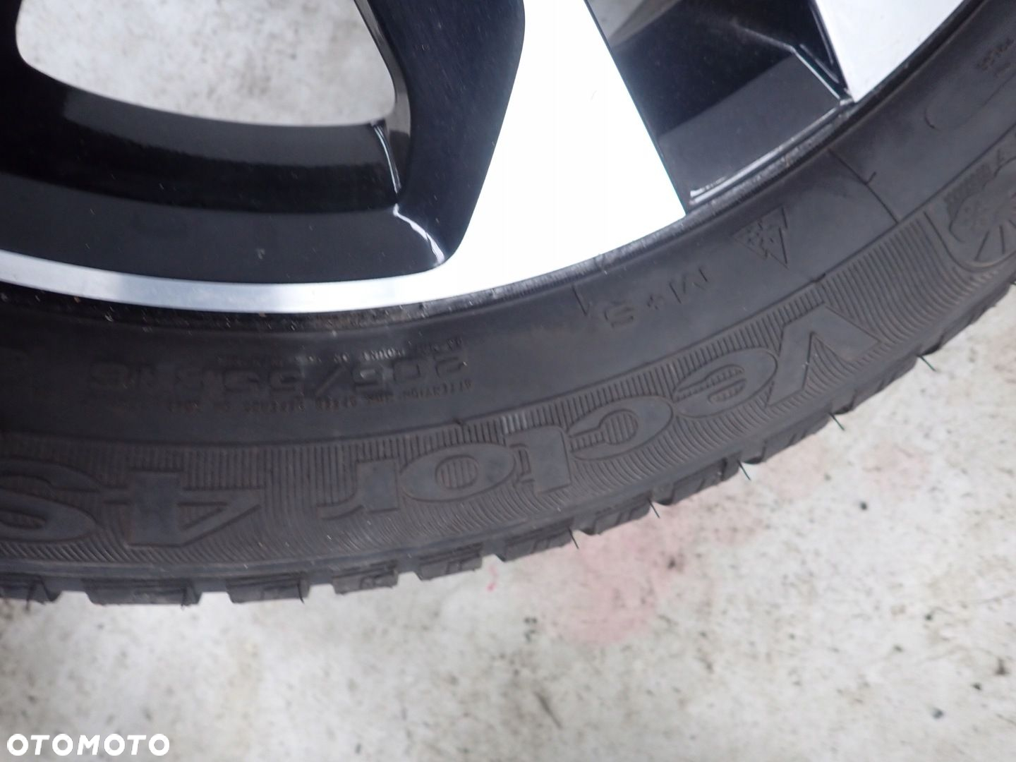 GOODYEAR VECTOR 4SEASONS OPONA 205/55R16 - 3