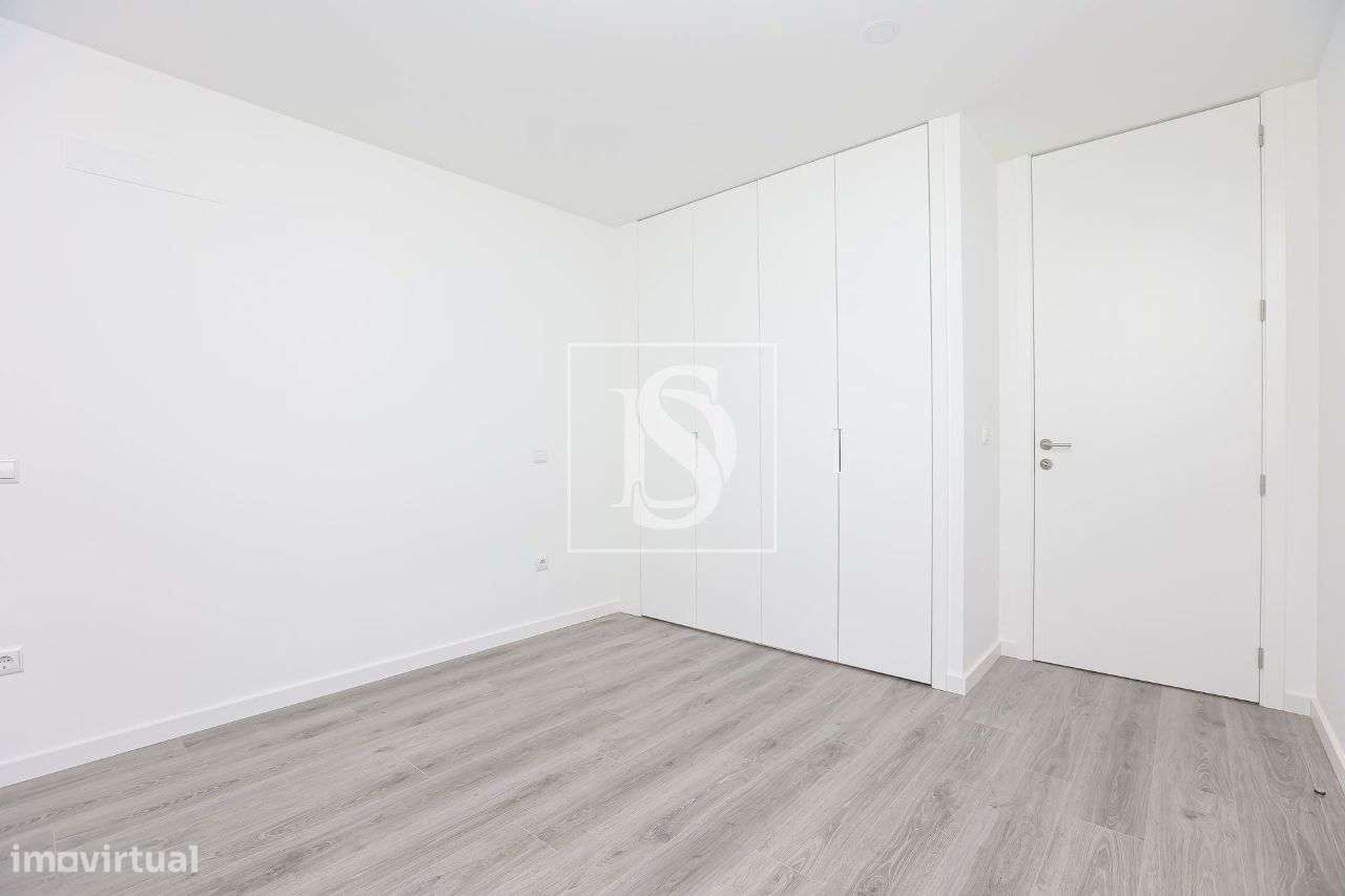 T3 c/ NOVO c/ 115 m² + Lugar de Garagem | Junto ao IPCA-31