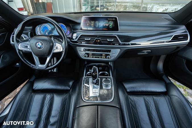 BMW Seria 7 740i - 10