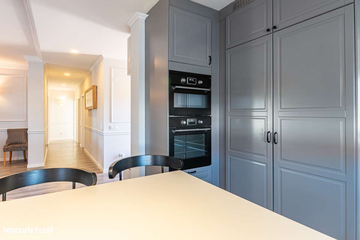 Excelente Moradia térrea Semi nova com piscina na Moita-16