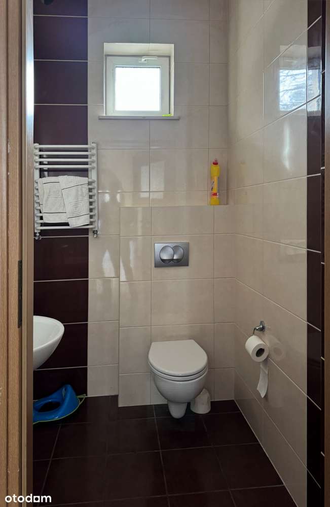 Dom z sześcioma apartamentami-14