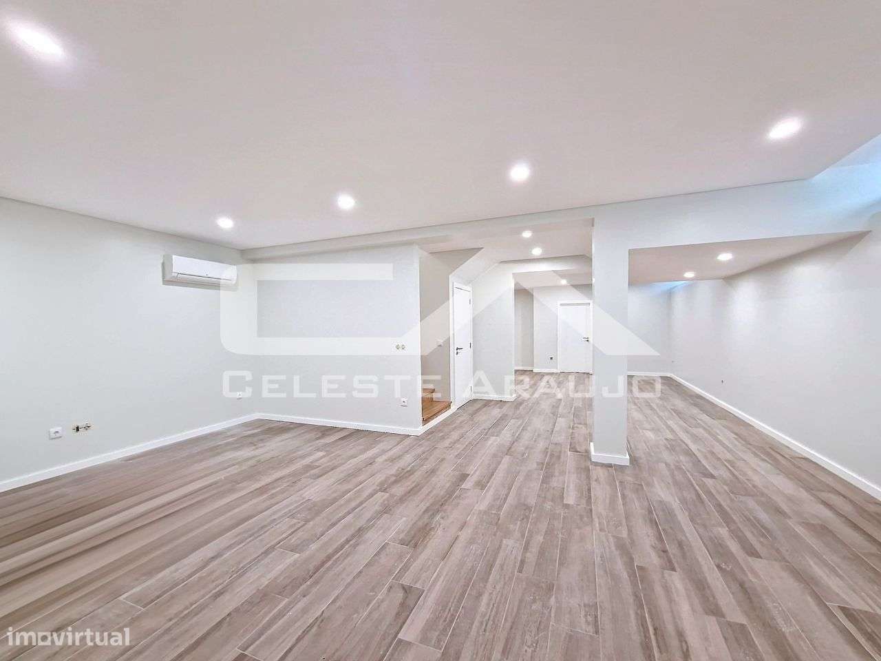 Moradia T3+1 Nova em Espinho-7