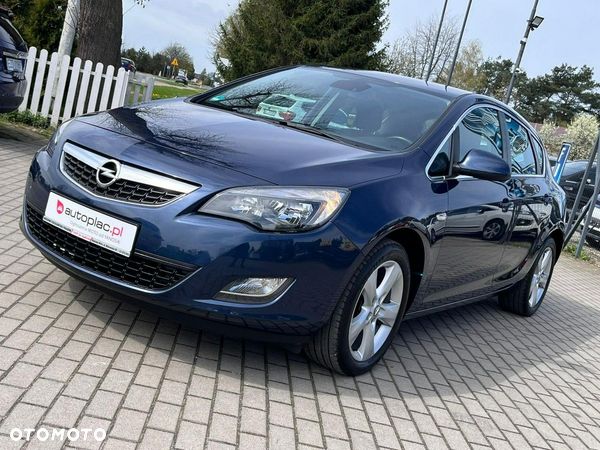 Opel Astra - 1