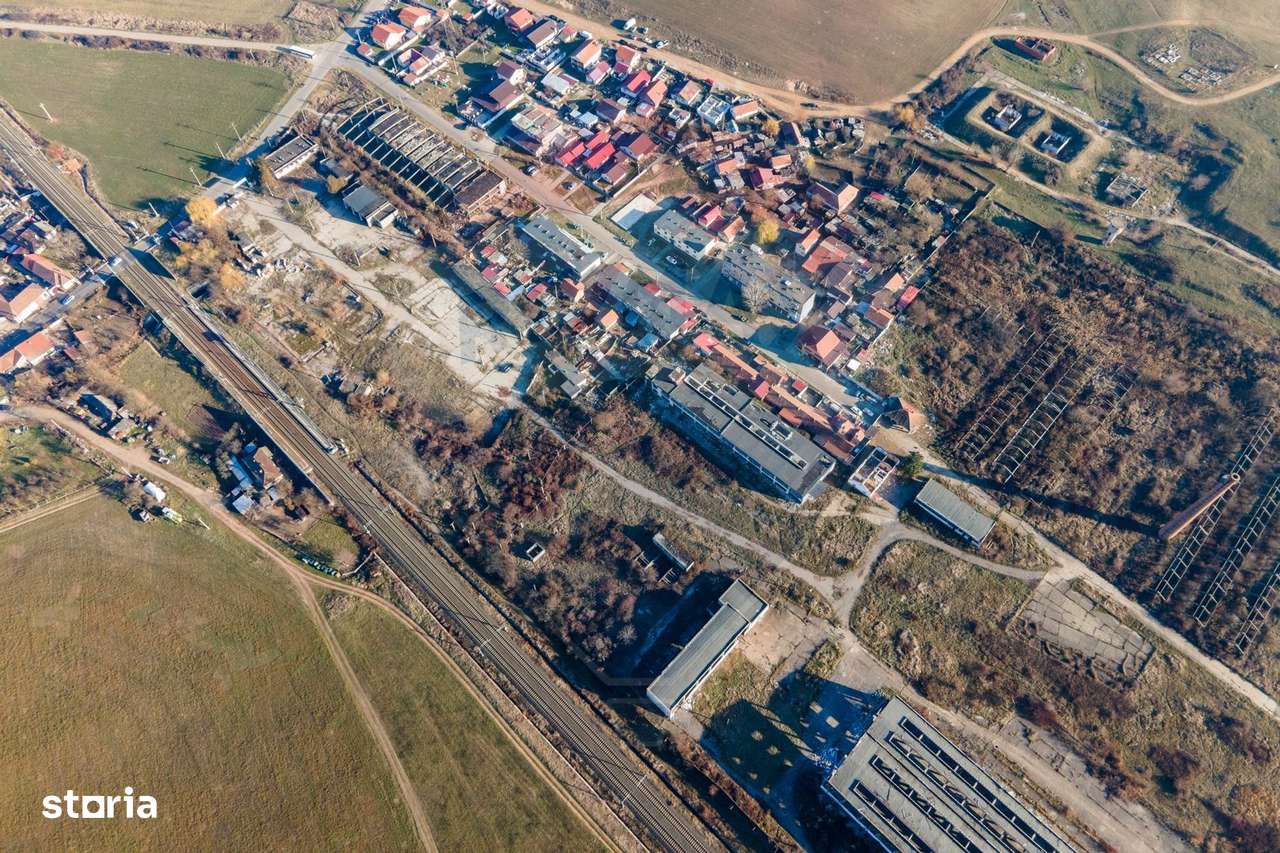 Teren industrial Orastie 13,5 ha cu hale fosta platforma industriala - Imagine principală: 5/12