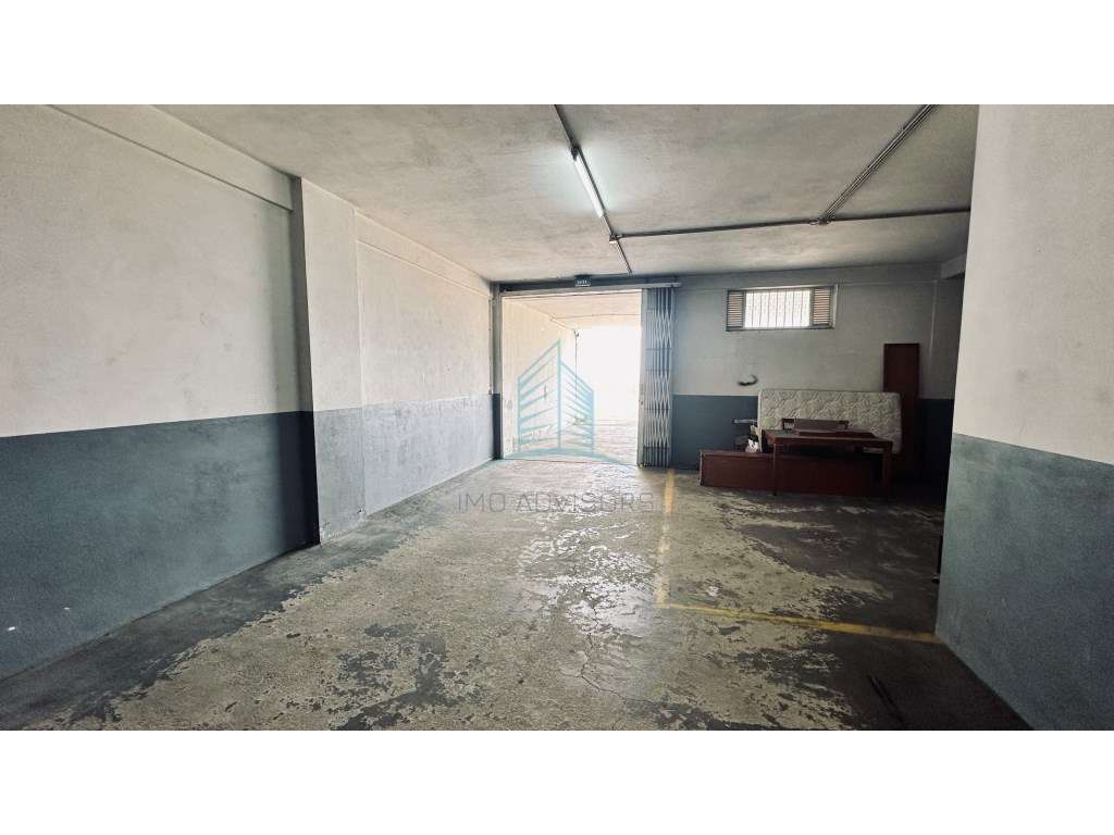 Excelente T2 com Lugar de Garagem e elevador em S. Cosme-21