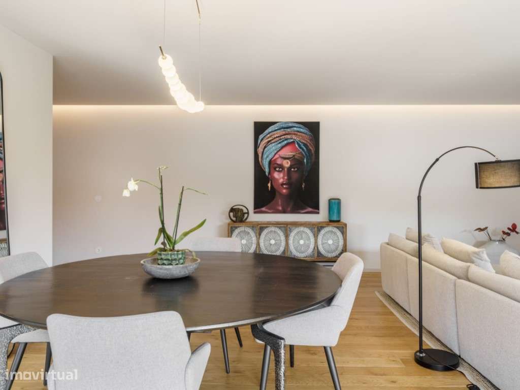 Moradia Exclusiva V4 com Piscina aquecida-20