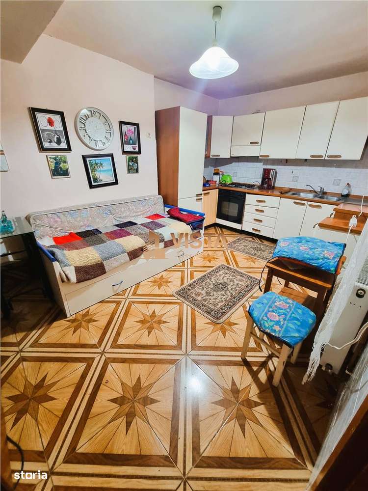 Apartament 4 camere in casa, zona Patria, Central, cu acces auto in cu - Imagine principală: 2/12