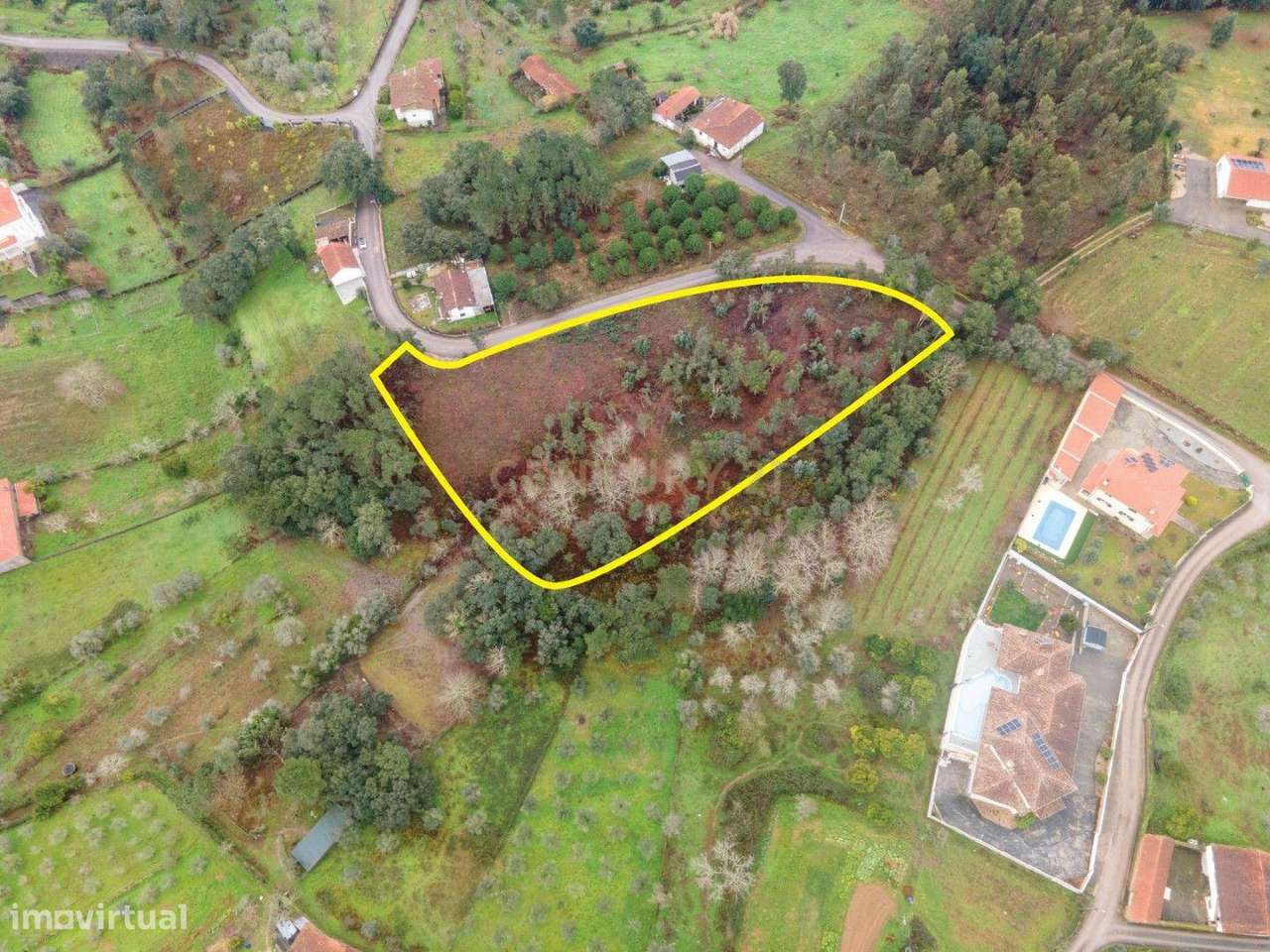 Terreno de 6.600m2 com Potencial de Construção - Vila Nova de Poiares-11