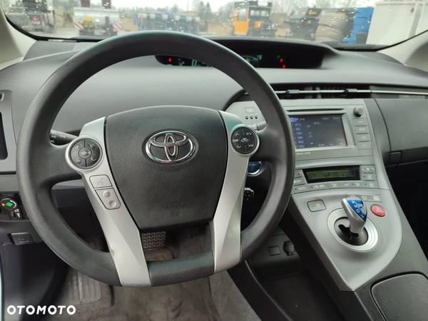 Toyota Prius - 14