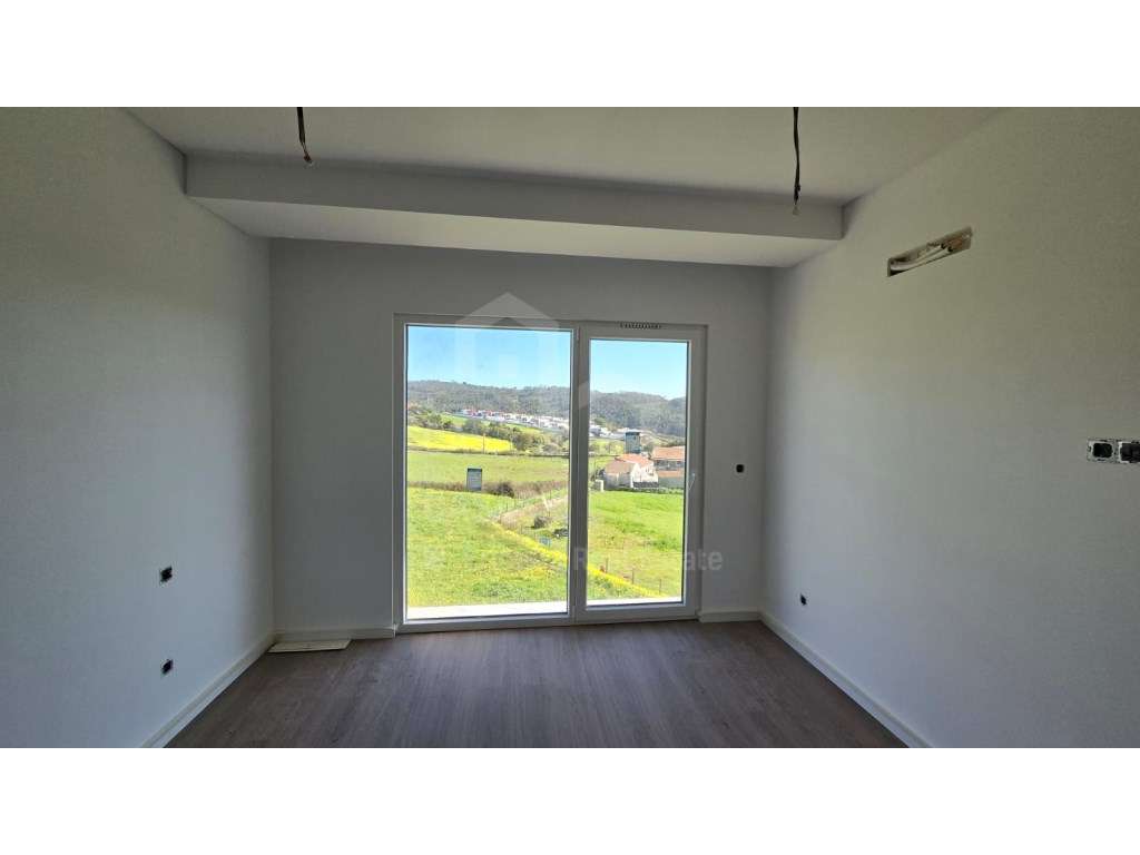 Vende Moradia T4 - Ericeira 9 km, A Casa das Casas - Grande imagem: 3/15
