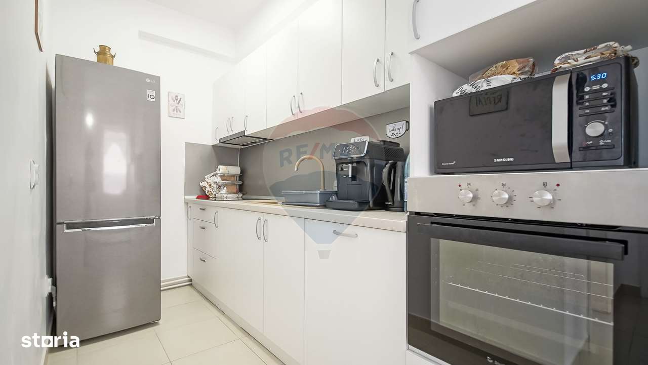 Casă falnică, curte individuală, langă Piața Unirii, în inima Scheilor - Imagine principală: 4/20