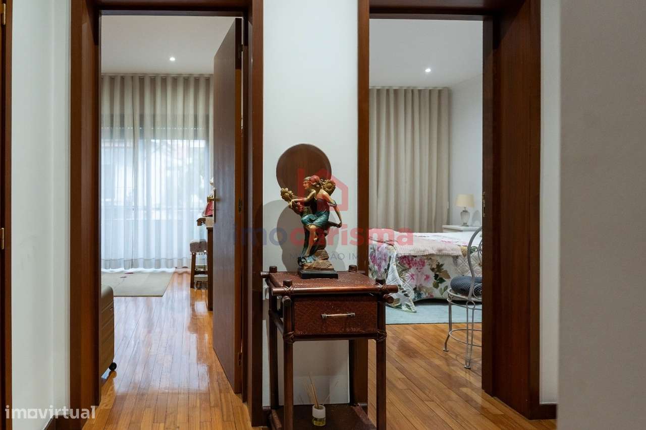 Apartamento T3 no centro de Vila das Aves, Santo Tirso-13