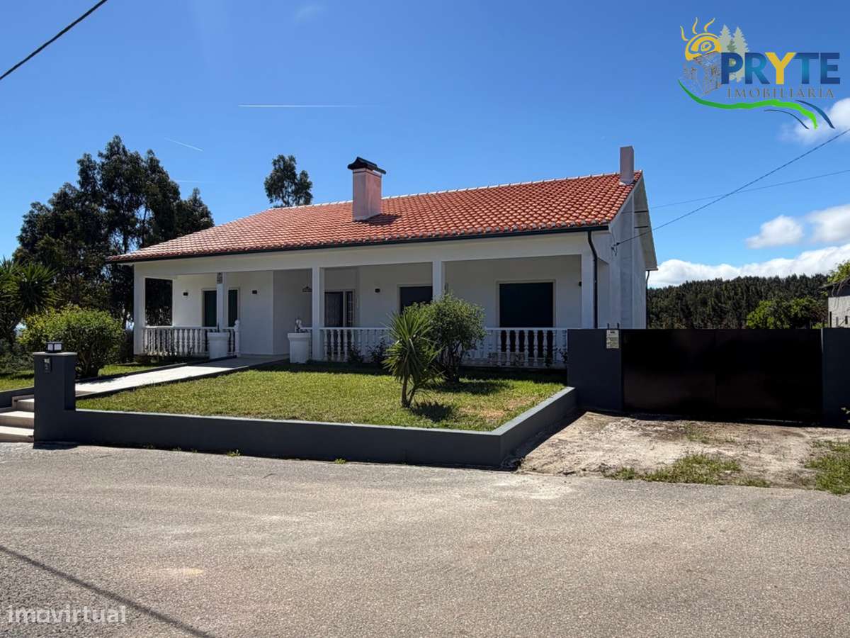 Moradia em Excelentes Condições com Amplo Terreno - Oportunidade Única - Grande imagem: 4/60