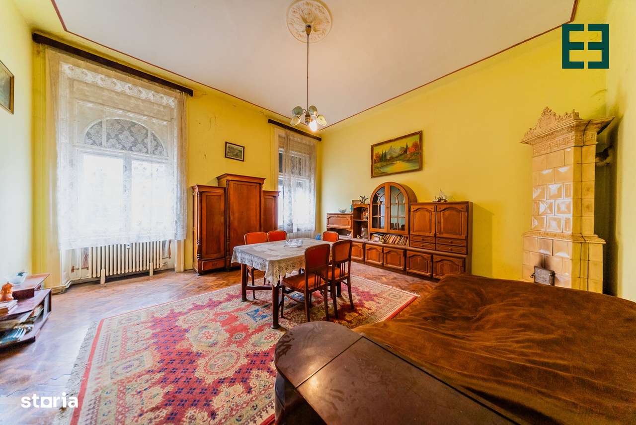 Apartament cu 3 camere și garaj - Zonă Ultracentrală - Arad - Imagine principală: 2/16