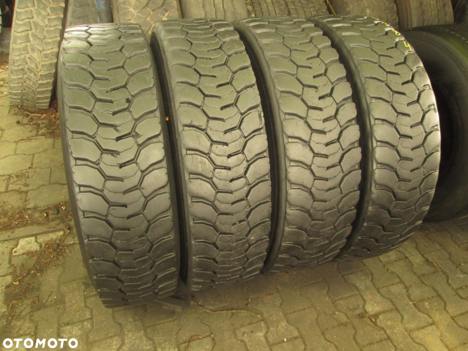 315/80R22,5 Bieżnikowana Michelin X-Works D - 2