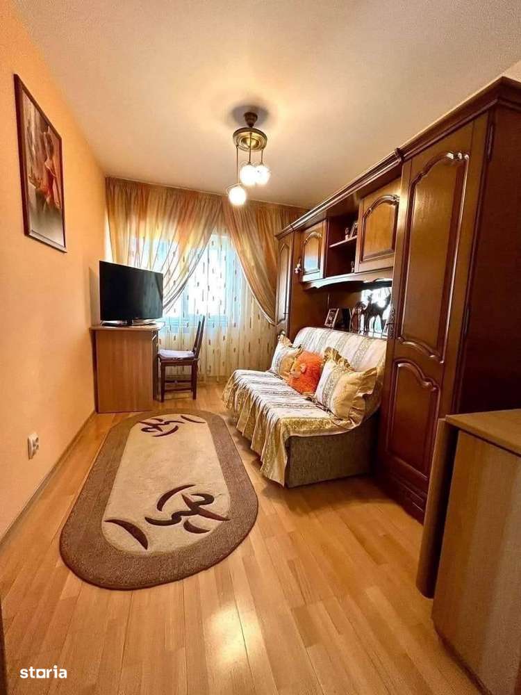 De vanzare 3 camere decomandat mobilat și utilat - Imagine principală: 4/10